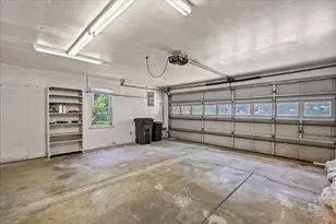 706 S Santa Fe St, Wolfe City, TX 75496 - Photo 23