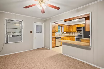 706 S Santa Fe Street, Wolfe City, TX 75496 - Photo 7