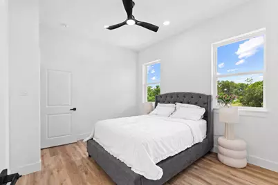 520 Woodbine Avenue, Dallas, TX 75203 - Photo 13