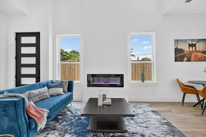 520 Woodbine Avenue, Dallas, TX 75203 - Photo 5