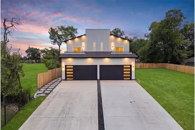 520 Woodbine Avenue, Dallas, TX 75203 - Photo 1