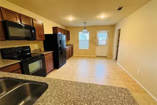 3916 Jeanette Ln, McKinney, TX 75071 - Photo 3