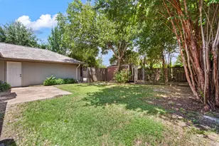 8709 Forest Green Dr, Dallas, TX 75243 - Photo 27