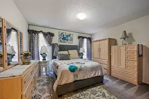 8709 Forest Green Dr, Dallas, TX 75243 - Photo 25