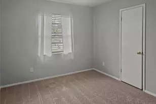 701 Idlewilde Dr, Lewisville, TX 75067 - Photo 5
