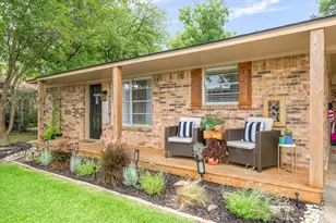 151 W College St, Canton, TX 75103 - Photo 3