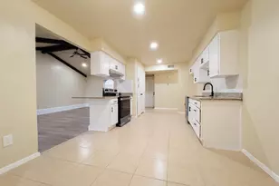 1037 Nancy Ln, Lancaster, TX 75134 - Photo 5