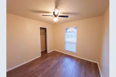 1037 Nancy Lane, Lancaster, TX 75134 - Photo 11