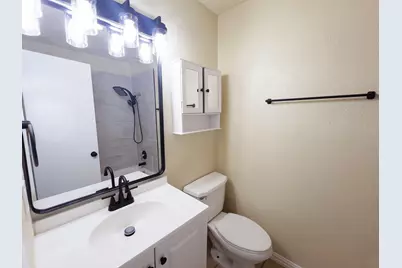 1037 Nancy Lane, Lancaster, TX 75134 - Photo 9