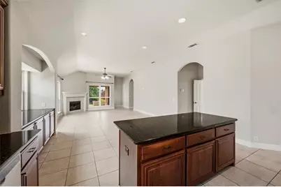 512 Carnation Lane, Mansfield, TX 76063 - Photo 19