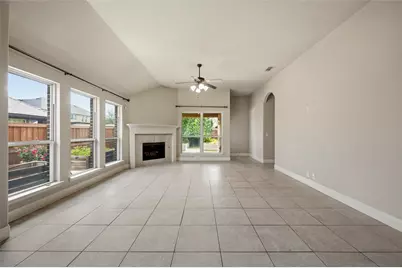 512 Carnation Lane, Mansfield, TX 76063 - Photo 11
