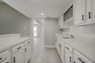7334 Oakmore Dr, Dallas, TX 75249 - Photo 7