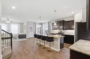 717 Greenford Mnr, Fort Worth, TX 76247 - Photo 7