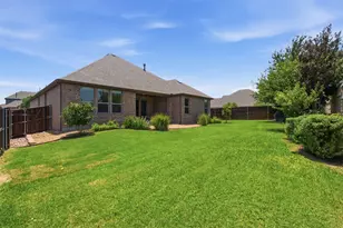 301 Green Valley Dr, McKinney, TX 75071 - Photo 27