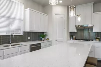 301 Green Valley Drive, McKinney, TX 75071 - Photo 13