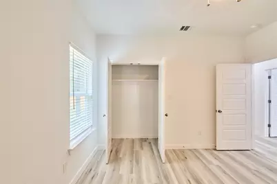 1405 E Maddox Avenue, Fort Worth, TX 76104 - Photo 33