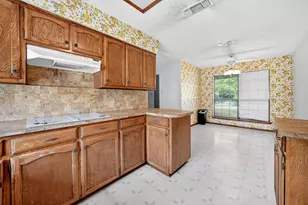 304 Shady Ln, Azle, TX 76020 - Photo 15
