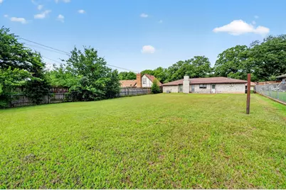 304 Shady Lane, Azle, TX 76020 - Photo 31