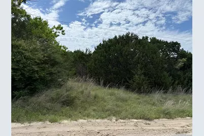 1451 Lakeview Court, Cleburne, TX 76033 - Photo 5