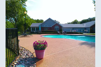 933 Bridges Drive, Arlington, TX 76012 - Photo 13