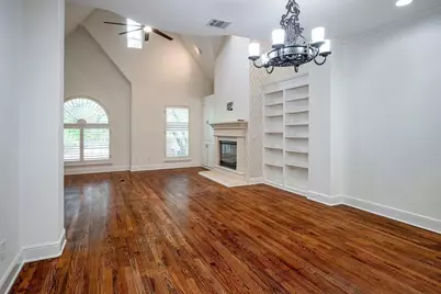 4144 Towne Green Circle, Addison, TX 75001 - Photo 5