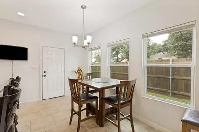 2000 Langston Street, Fort Worth, TX 76105 - Photo 9