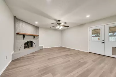 7013 Lincolnshire Lane, North Richland Hills, TX 76182 - Photo 5