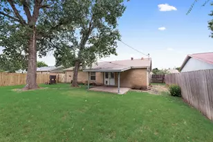 7013 Lincolnshire Ln, North Richland Hills, TX 76182 - Photo 23