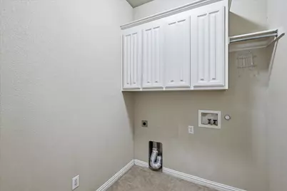 1905 Fountain Meadows Drive, Euless, TX 76039 - Photo 13