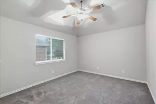 1905 Fountain Meadows Dr, Euless, TX 76039 - Photo 27