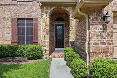 1905 Fountain Meadows Drive, Euless, TX 76039 - Photo 3