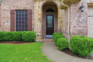 1905 Fountain Meadows Dr, Euless, TX 76039 - Photo 3