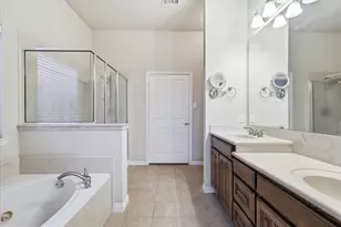 1905 Fountain Meadows Dr, Euless, TX 76039 - Photo 17