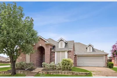 597 Southridge Way, Irving, TX 75063 - Photo 1