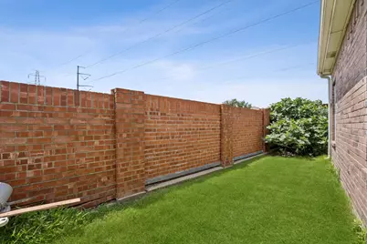 597 Southridge Way, Irving, TX 75063 - Photo 25