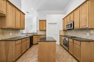 597 Southridge Way, Irving, TX 75063 - Photo 9