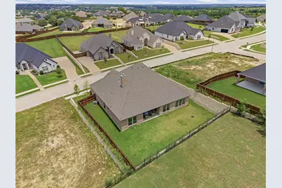 8110 Spanish Hills Drive, Benbrook, TX 76126 - Photo 35