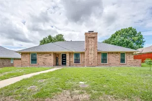 1226 Deer Ridge Dr, Duncanville, TX 75137 - Photo 1