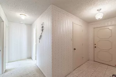 201 Peninsula Court, Granbury, TX 76048 - Photo 19