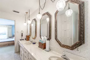 201 Peninsula Ct, Granbury, TX 76048 - Photo 15