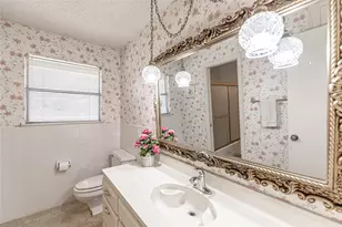 201 Peninsula Ct, Granbury, TX 76048 - Photo 11