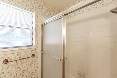 201 Peninsula Court, Granbury, TX 76048 - Photo 25