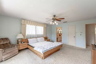 201 Peninsula Court, Granbury, TX 76048 - Photo 17
