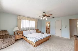 201 Peninsula Ct, Granbury, TX 76048 - Photo 17