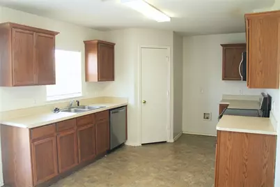 1825 Crested Butte Drive, Fort Worth, TX 76131 - Photo 9