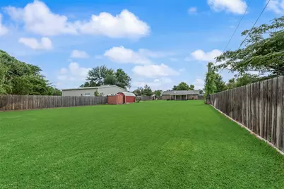 2132 Meandering Drive, Irving, TX 75060 - Photo 21