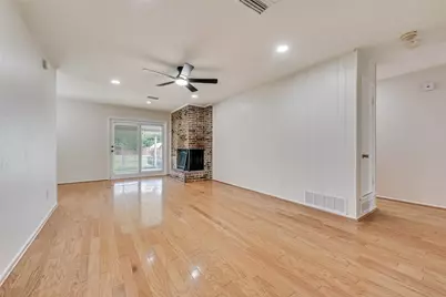 2132 Meandering Drive, Irving, TX 75060 - Photo 3