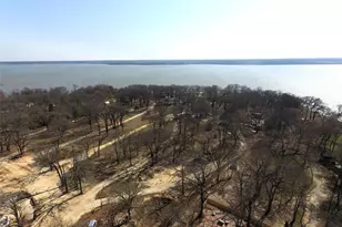 8085 Lakeview Dr, Quinlan, TX 75474 - Photo 1
