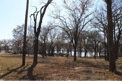 8085 Lakeview Drive, Quinlan, TX 75474 - Photo 9
