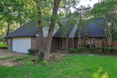 1009 W Winding Creek Drive, Grapevine, TX 76051 - Photo 1
